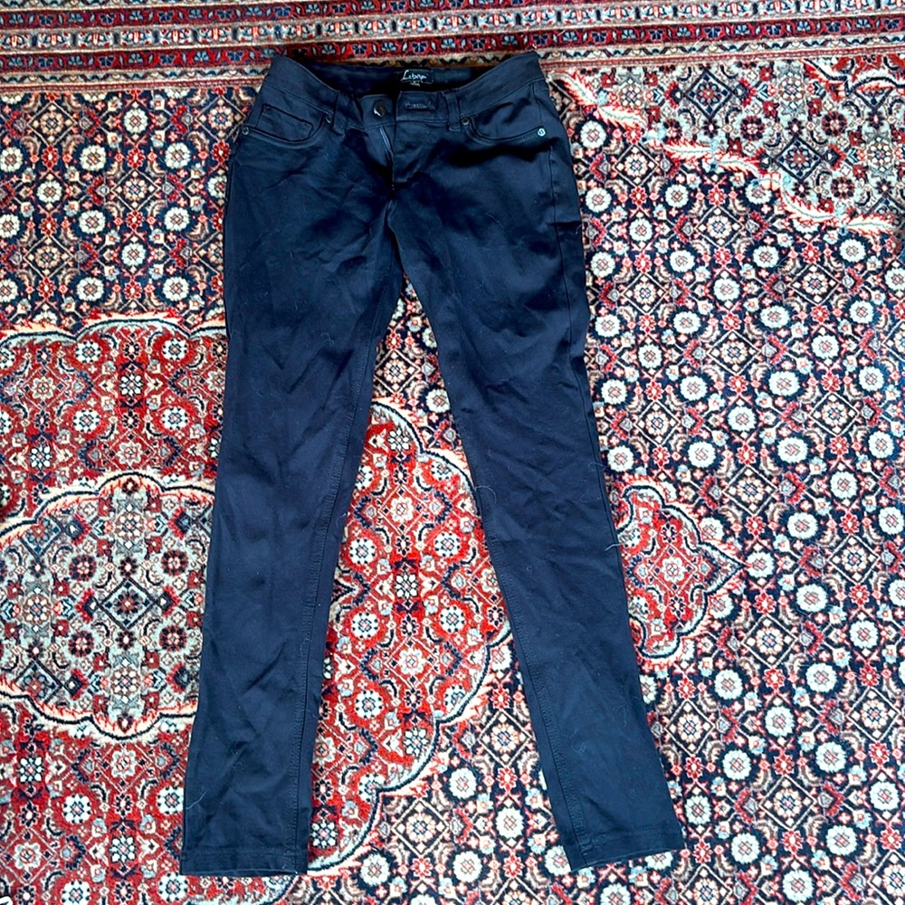 Black skinny jeans